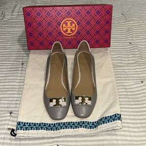 Tory Burch sz 8.5 Gigi round toe flat shoes